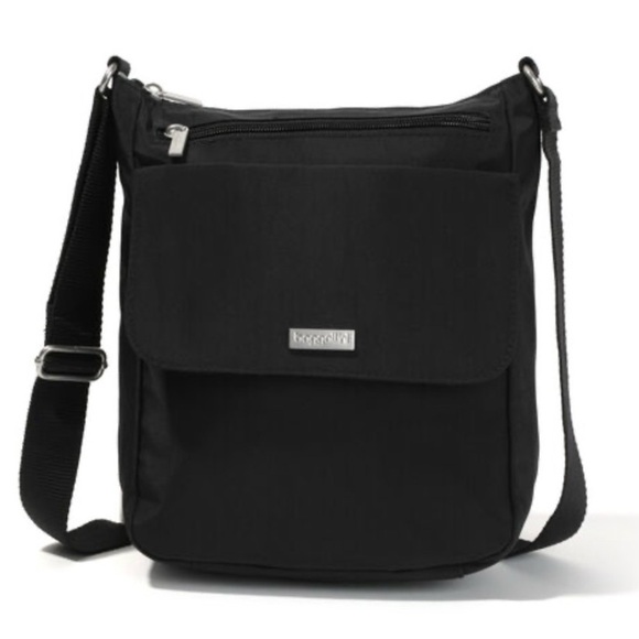 Baggalini Handbags - Baggallini Black Crossbody Bag